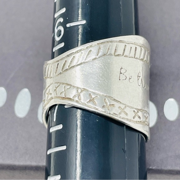 Silpada .925 Sterling Silver Be True To Your Dreams Ring R1820 - Picture 7 of 8